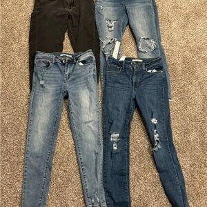 Stylish Women's Blue and Black Jeans Set